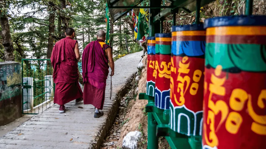 Tibetan_Monks.png